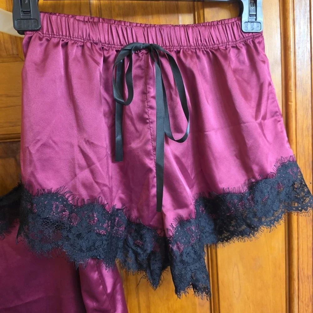 Unbranded XS Pajama Set Womens Burgundy Satin Lace Trim Cami and Shorts 2 Piece